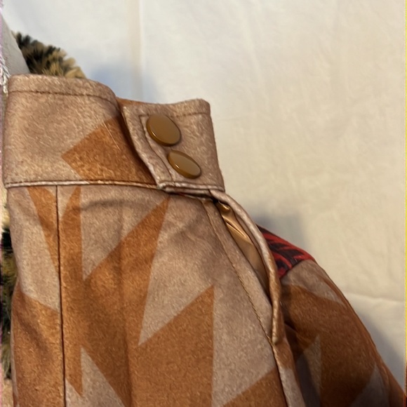 Native American Printed Jacket, Size M - Picture 5 of 6